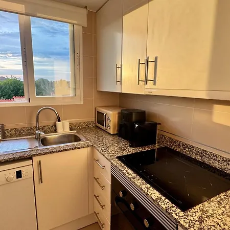 Casa En Playa Les Deveses, Apartment