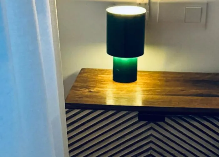 Casa En Playa Les Deveses, דירה