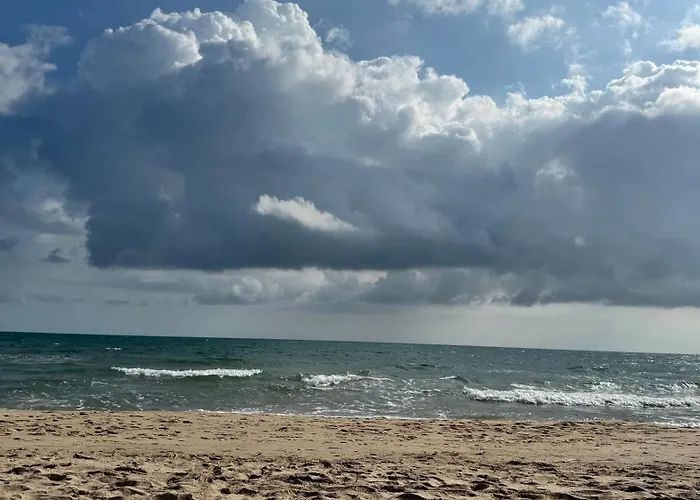 Casa En Playa Les Deveses, דירה דניה