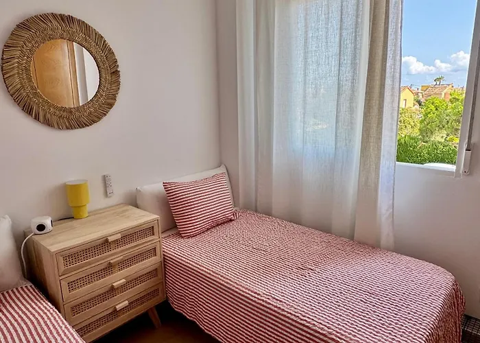 Apartman Casa En Playa Les Deveses,