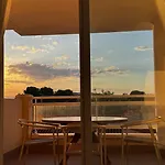 شقة Casa En Playa Les Deveses, *