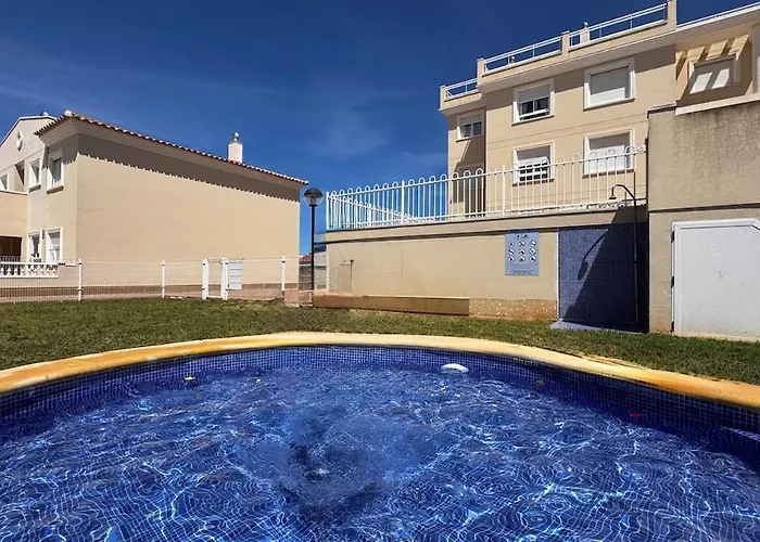 Casa En Playa Les Deveses, *